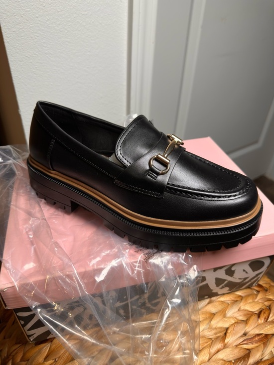 Soda Shoes - Black Leather Women’s Lug Sole Loafer with Gold Bit Hardware / BNIB